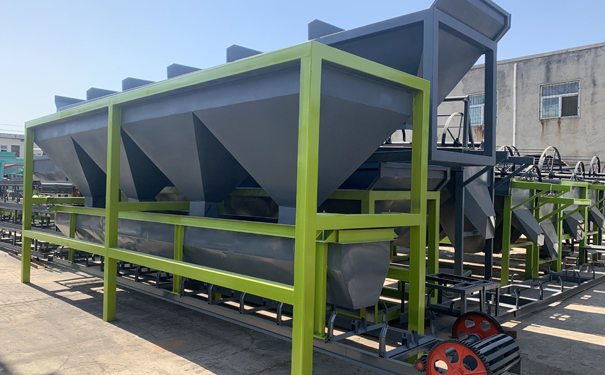 石墨配料系統(tǒng)價(jià)格多少錢?產(chǎn)業(yè)結(jié)構(gòu)調(diào)整為其發(fā)展奠定基礎(chǔ)