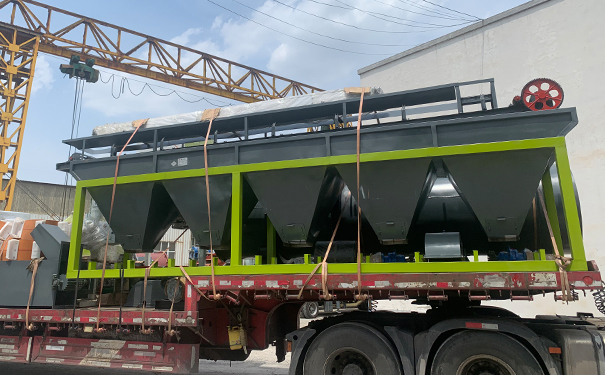 稱重配料系統(tǒng)在現代工業(yè)生產中發(fā)揮著舉足輕重的作用