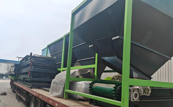 化肥配料系統(tǒng)能夠智能調(diào)整化肥配比，實(shí)現(xiàn)精準(zhǔn)施肥